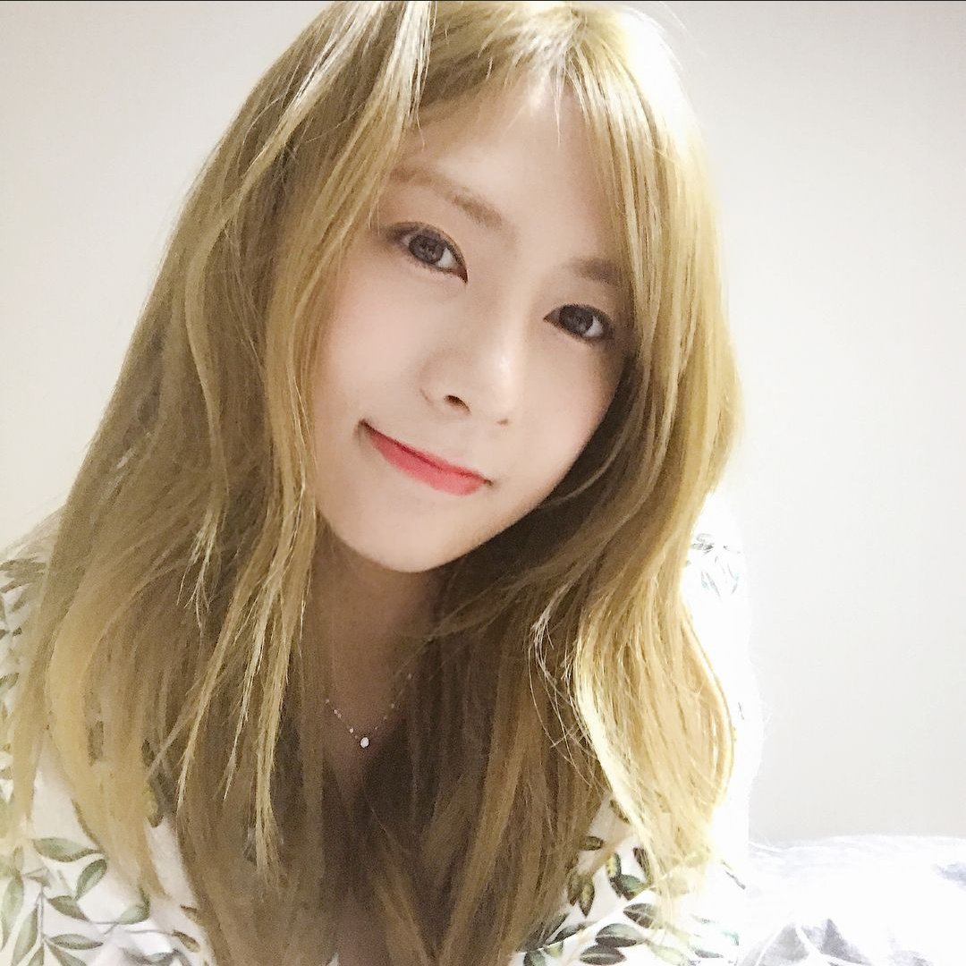 vivid_ofc's tweet photo. [#YAS/#야스] hi hi!오늘 우리는 녹음을 마쳤습니다!  당신은 흥분?  우리는 그것을 위해 열심히 일했습니다. 당신이 그것을 좋아하기를 바랍니다! 💕 https://t.co/MxfWV4zixs