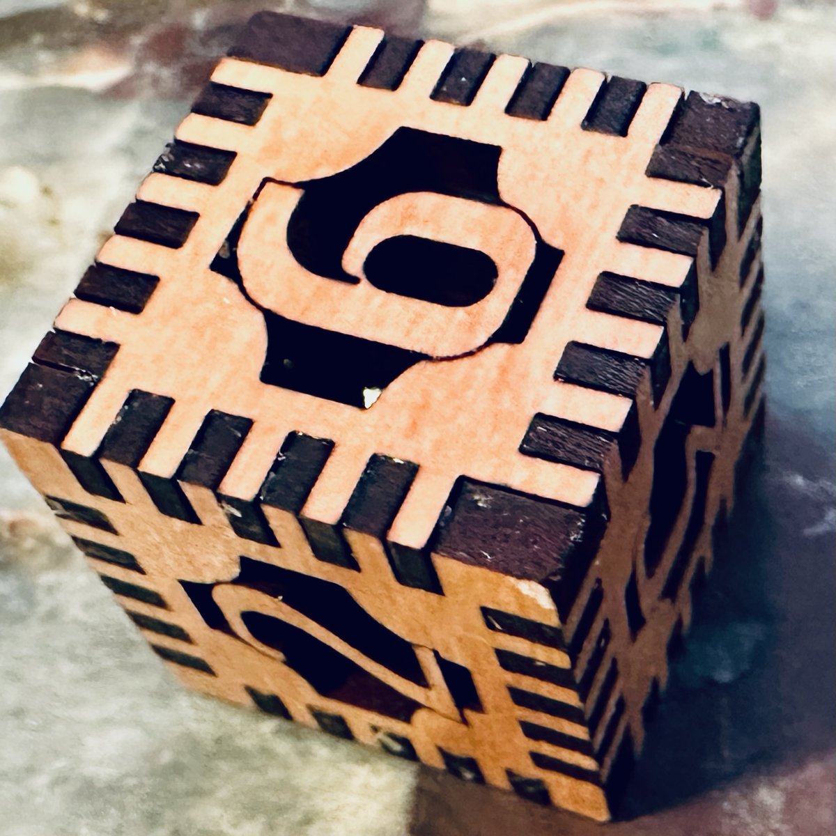 savage_smiling's tweet photo. Steampunk dice with cores of ball bearings, vibrant colors, or glow-in-the-dark marbles! https://t.co/4nlXCqEfkn