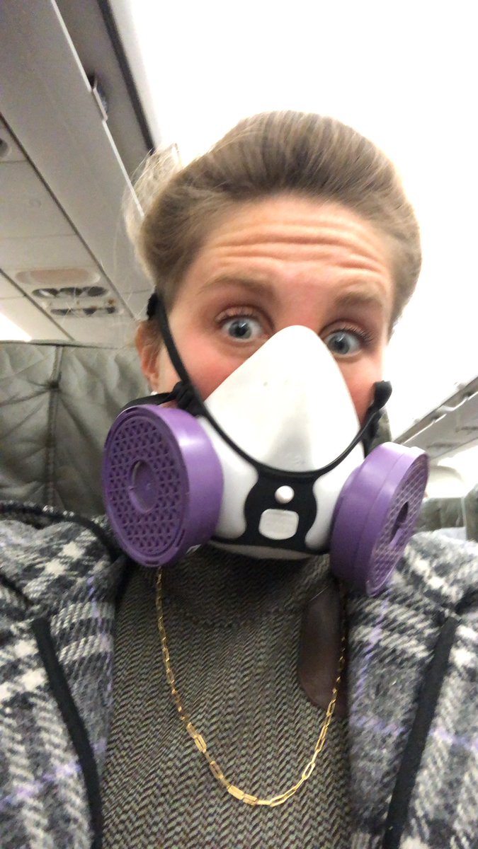 On the way to Detroit for #kubeconNA! So excited to meet some lovely folks in person, learn a whole bunch, and show off my p100! 🤘😷