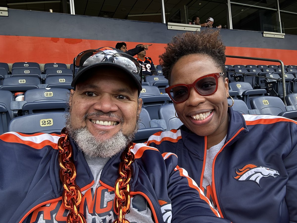 ColdNCocky1906's tweet photo. 1st @Broncos  game with @50pluslivinlife https://t.co/KoaGSDEwm7