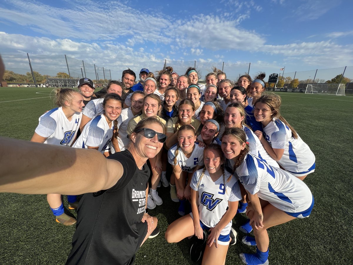 GVSUsoccer's tweet photo. For the 17th consecutive fall season, your Lakers have won the GLIAC REGULAR SEASON CHAMPIONSHIP! 🏆😎🎉

#AnchorUp https://t.co/JdPvH4bjMs