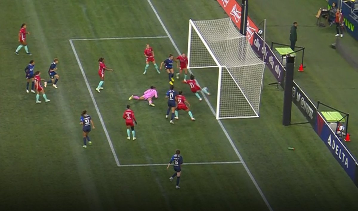 i mean...that's close. very very close. whole ball over the whole line? #nwsl