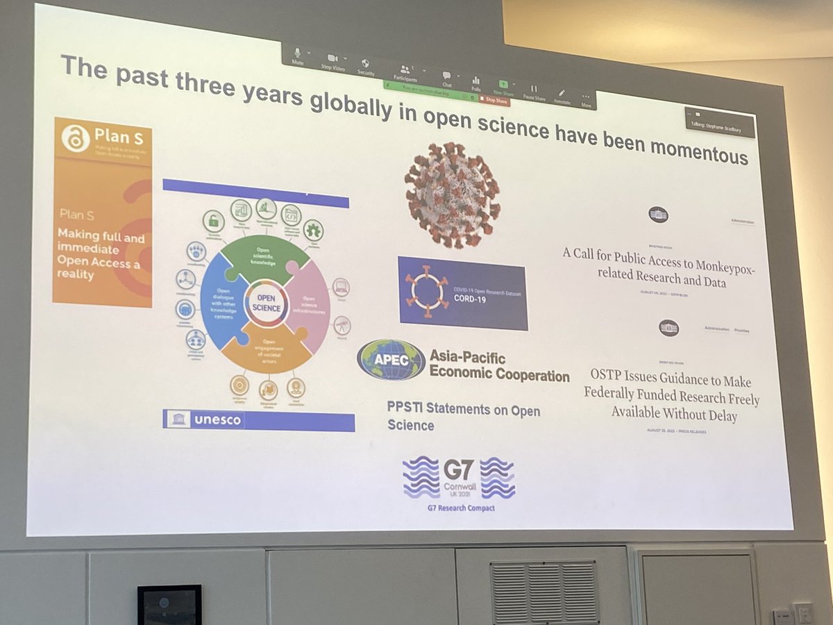 Our @qutlibrary panel discussion on #OpenforClimateJustice is underway. @NicLClark opened the event. @GinnyBarbour is setting the scene with info about @cOAlitionS_OA and @UNESCO adoption of #openscience &  @nhmrc #oa policy & @ScienceChiefAu naming OA as a key pillar #oaweek22