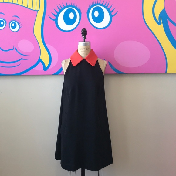 WalkerViden's tweet photo. So good I had to share! Check out all the items I'm loving on @Poshmarkapp #poshmark #fashion #style #shopmycloset #moschino: https://t.co/187VKJMeNb https://t.co/XeaKXdafVC