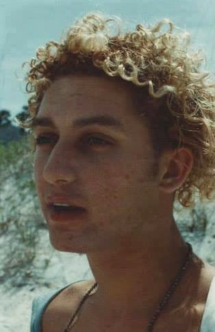 tickerbroken's tweet image. 