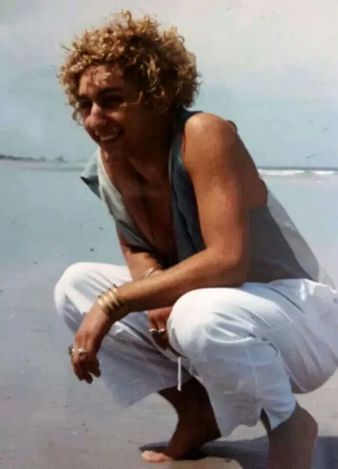 tickerbroken's tweet image. 