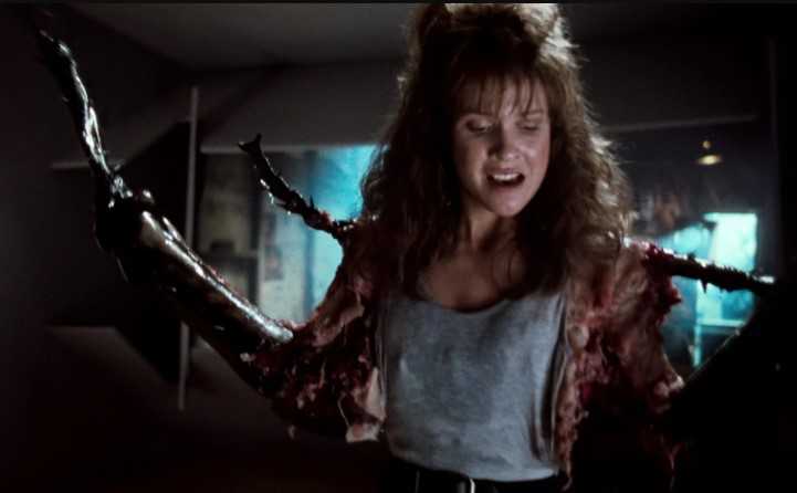 Happy birthday to Brooke Theiss, who turns 53 years old today! 