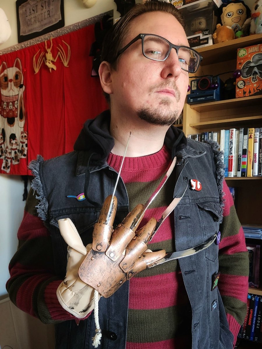 horrorzoid's tweet photo. Feelin' kinda Freddy, but maybe it's time for a new nightmare. 😈 https://t.co/Kx5I40qXGx