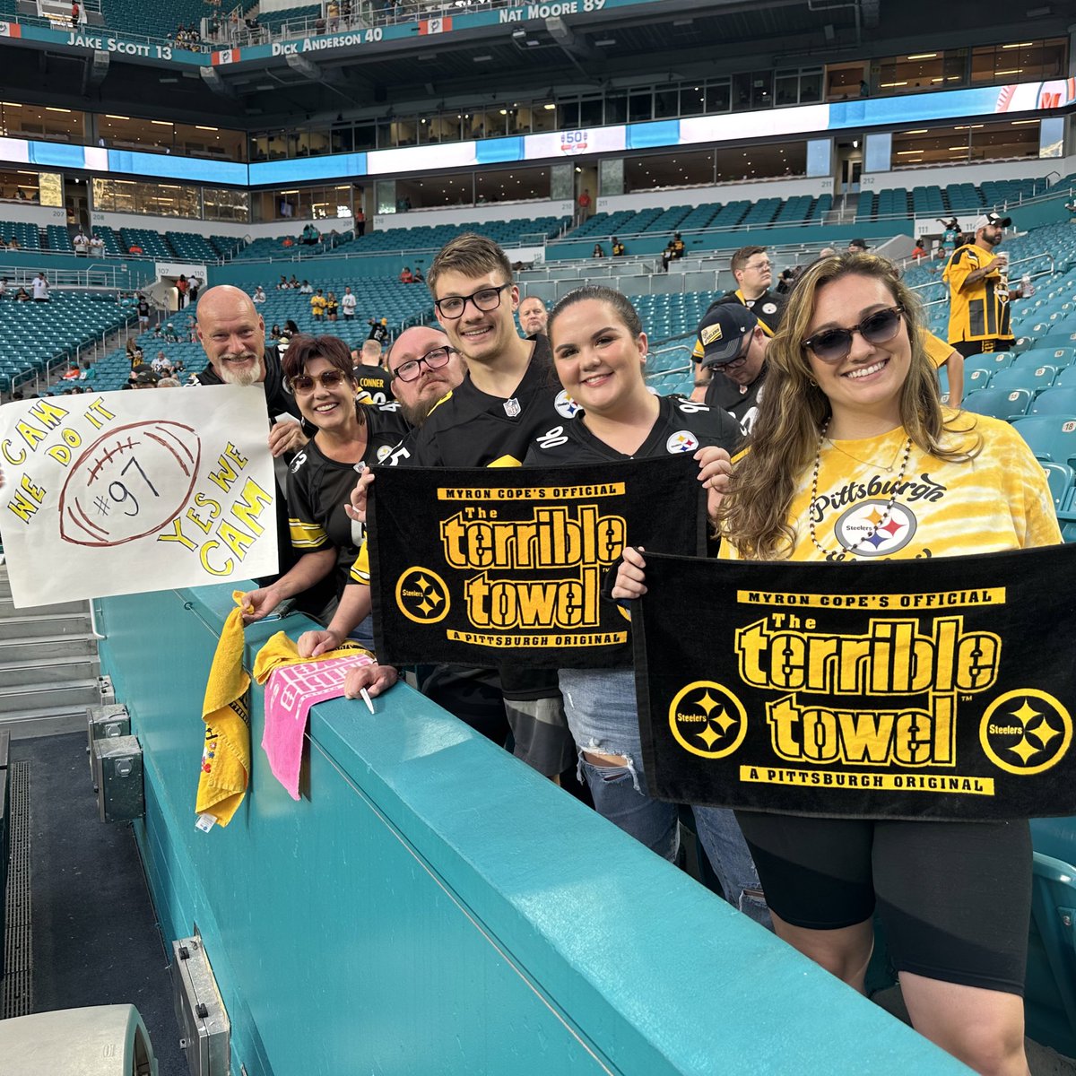 #SteelersNation is in the 305 ready to see the #Steelers take on the Dolphins! #HereWeGo | #SNUProud