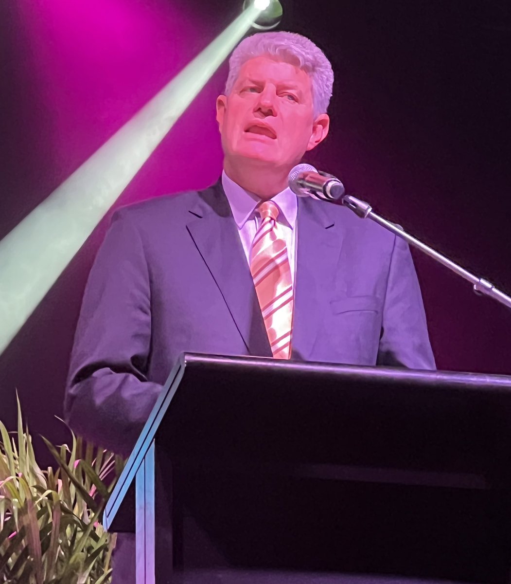 What got is here wont get us there! #QueenslandConnects Resilience round announced by @StirlHinchliffe. Looking forward to delivering this with @AdvanceQld. @QUT @QUTEship
