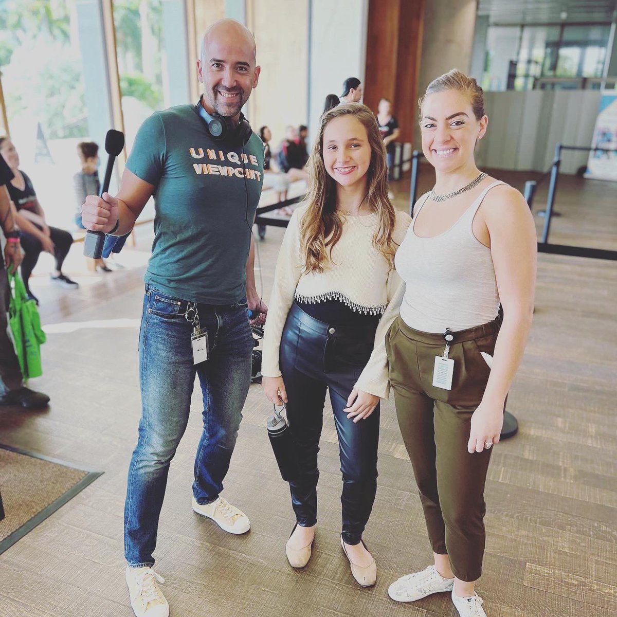 MinaPresents's tweet image. I just want to give a big thank you to @pamm for the opportunity to emcee #KidsJAMM with my mom! We had so much fun and I really enjoyed interviewing artists. 🎨 🎤 🙌
