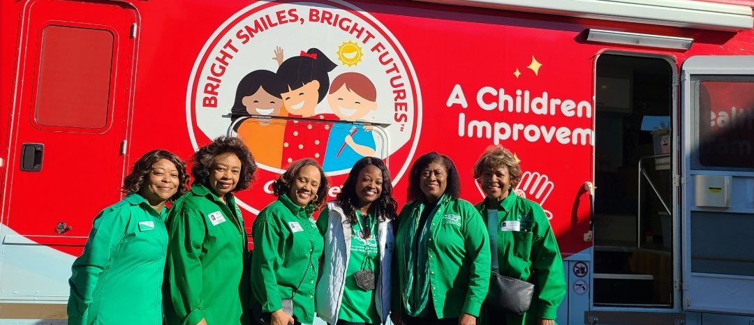 MendenhallHorns's tweet photo. Thank you @ColgateBSBF for teaching us the importance of dental care. #mendenhalllearns #walinks #planonmlinks #linksinc @Plano_Schools https://t.co/fUsFIwzp3K