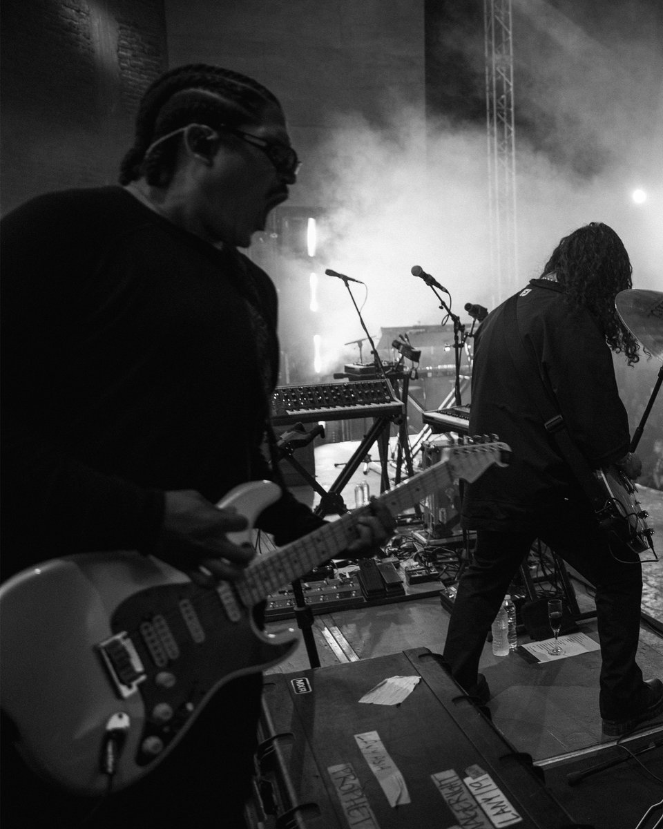 thisisLANY's tweet image. night uno was the loudest lany show ever… got a feeling night dos might even be more loco