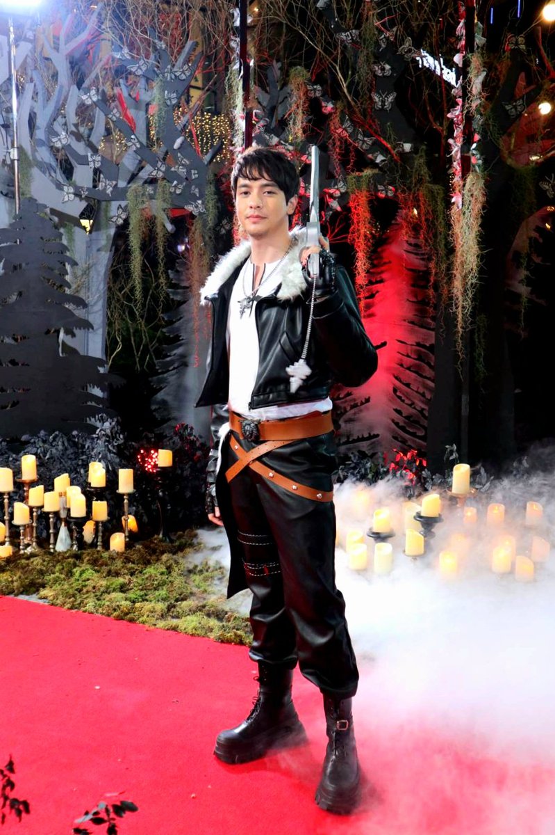 Yes25th1's tweet photo. ALWAYS AT HIS BEST!
@aldenrichards02 #AldenRichards  
 Squall Leonhartt fr. Final Fantasy VII 
#TheSparkleSpell https://t.co/h4RFa59S7V