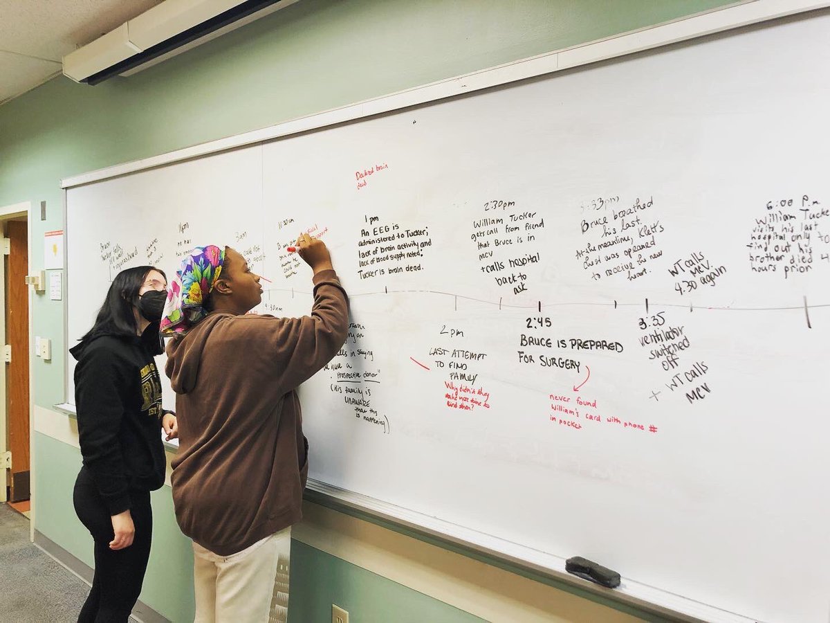 VCU_FI's tweet image. Sometimes you just need a visual aid. As FI students processed what happened to Bruce Tucker in this year’s @VCUCommonBook Organ Thieves, a timeline of events helped them identity their biggest concerns in the case.

#vcu2026 #vcu #organthieves #focusedinquiry