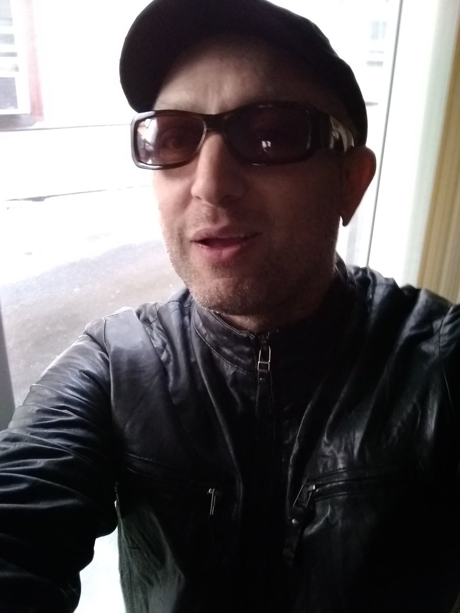 tickerbroken's tweet image. 