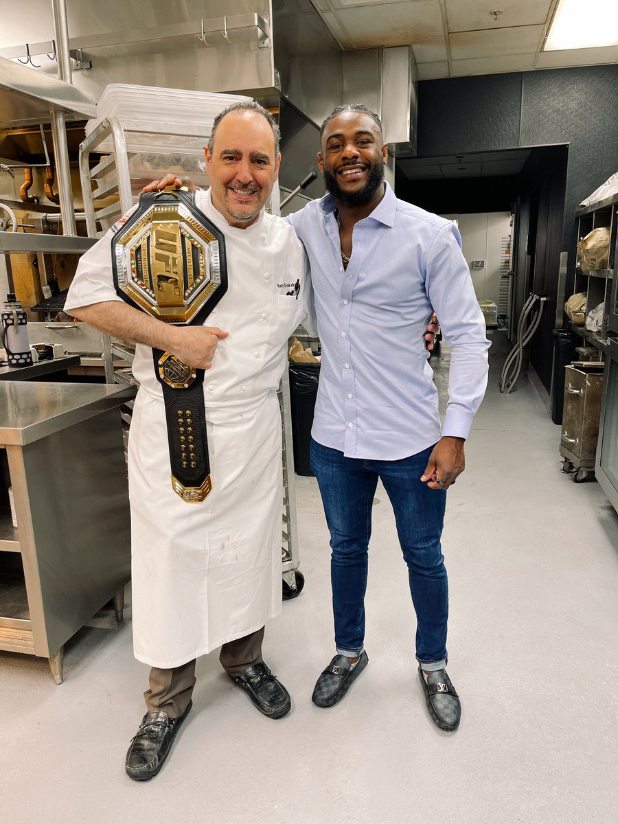 We feed champions! Congrats to Aljamain Sterling (@funkmasterMMA) on his #UFC280 win! Holding the longest winstreak in bantamweight history w/ 8 straight must make you hungry, @ChefBarryDakake is ready to serve you again soon 💪 #AndStill #BarrysDowntownPrime #CircaLasVegas