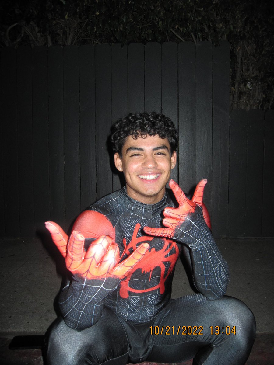 hardbodyphotos 20k on Twitter: "RT @alejandrozario: go like and comment on the new post https