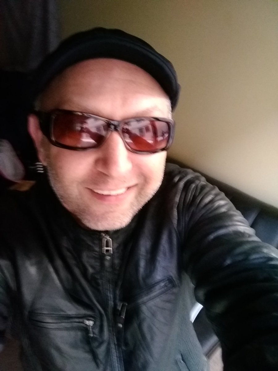 tickerbroken's tweet image. 