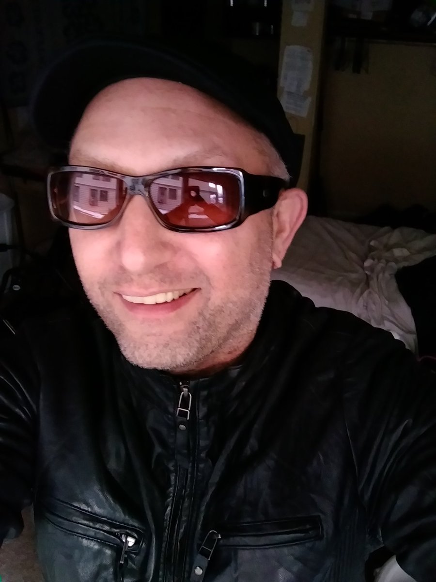 tickerbroken's tweet image. 