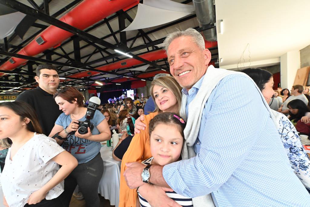 Arcioni se reunió con las mujeres de Chubut que "nos vienen acompañando desde hace mucho tiempo" elchubut.com.ar/comodoro-rivad…
