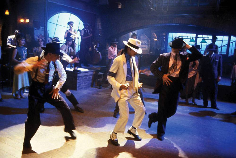 PopBase's tweet photo. 34 years ago today, Michael Jackson released ‘Smooth Criminal.’

The song served as the seventh single off his record-breaking album ‘Bad’ and became the sixth Top 10 hit off the record. It was hailed as a career highlight for the King Of Pop and went on to be multi-platinum. https://t.co/z23W9NUwJ8