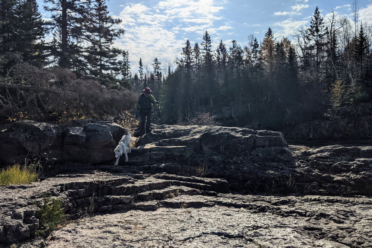 paws2trail's tweet photo. Lots of scrambling on rocks!

Also a rather passive aggressive warning: we'd ban swimming if we could, but we know you won't listen, so we'll just say that we warned you! https://t.co/BGajXZGlbU