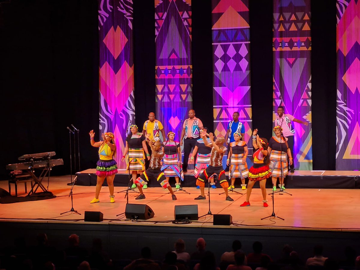 Swazi_Cheri's tweet photo. Saw the amazing Soweto Gospel Choir with favourite loves. https://t.co/6yoMPoq6vh