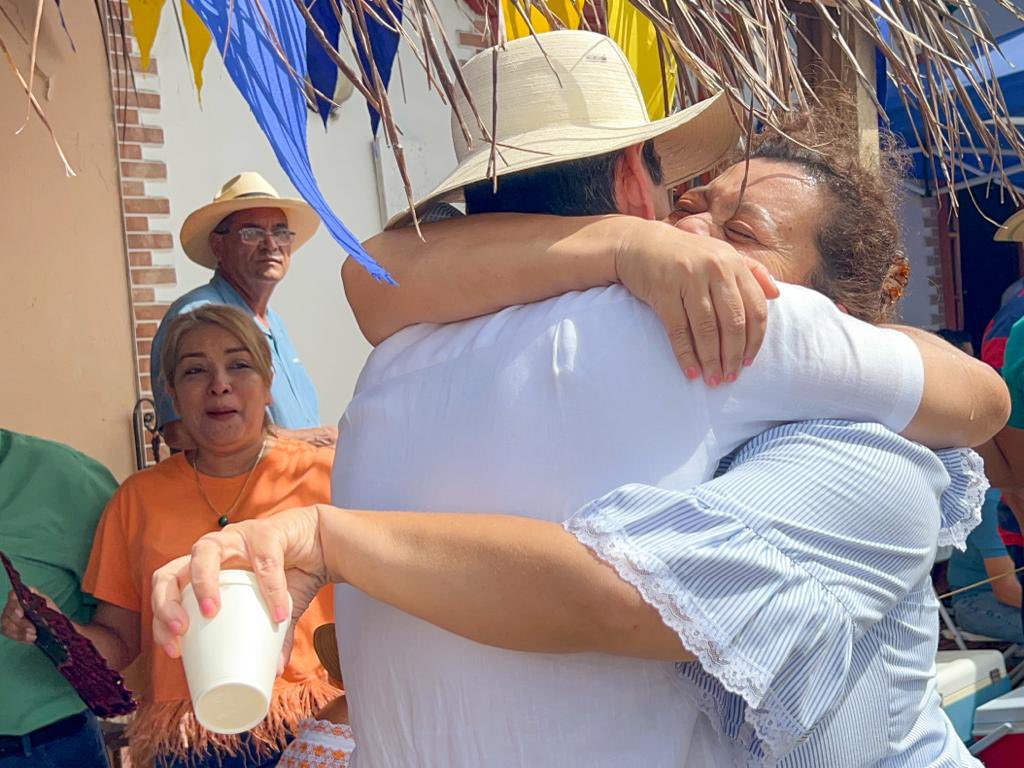 Hoy tuve el placer de celebrar en Chitré el 174 aniversario de fundación de este gran distrito. Pueblo trabajador q no pierde la esperanza de q regresemos en 2024 para gobernar haciendo las cosas bien. Tenemos q generar empleos bien pagados y oportunidades. Gracias <a href="/ManuelCohenS/">Manuel Cohen S.</a>