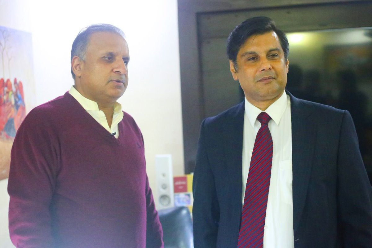 KlasraRauf's tweet photo. Friends since 1998 when I joined Dawn Islamabad.Father of 5 school going kids,he was only male guardian of family left after Naval Commander father&amp;Major Dr brother died on same day in 2011.Words alone cant explain grief&amp;pain we all are suffering.
A massive blow😢
#arshadsharif https://t.co/QxJcOL3vUs