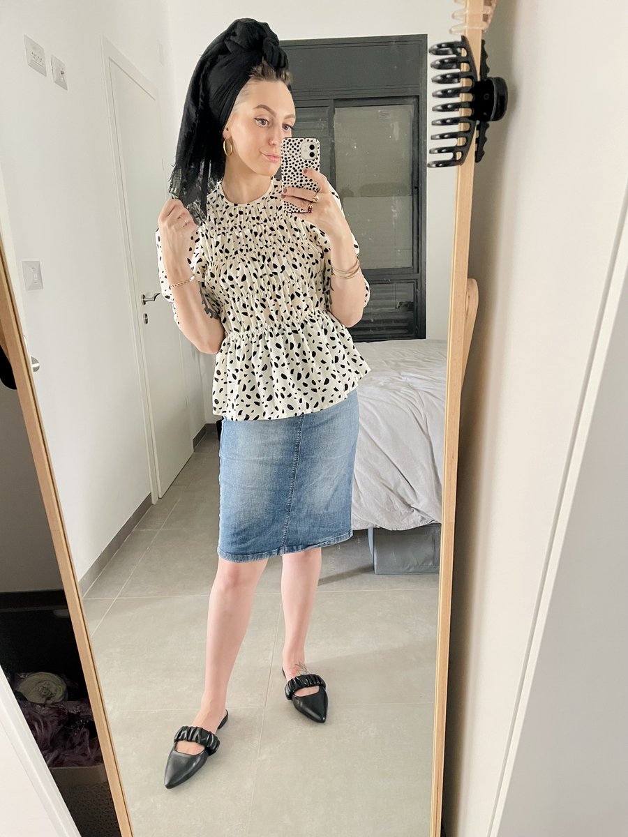 Wrapunzelstore's tweet photo. Are you a Blue, Green or Black scarf?
These outfit inspirations have got us prepared for the coming week! 😍
Cate has on The Layers of Love Scarf in Blue, The XL Tshirt Scarf in Olive and our famous Petalsoft Scarf in Black 💙💚🖤
#OOTD #Headwrapping #Headscarves #Wrapunzel https://t.co/C63S6zxslU
