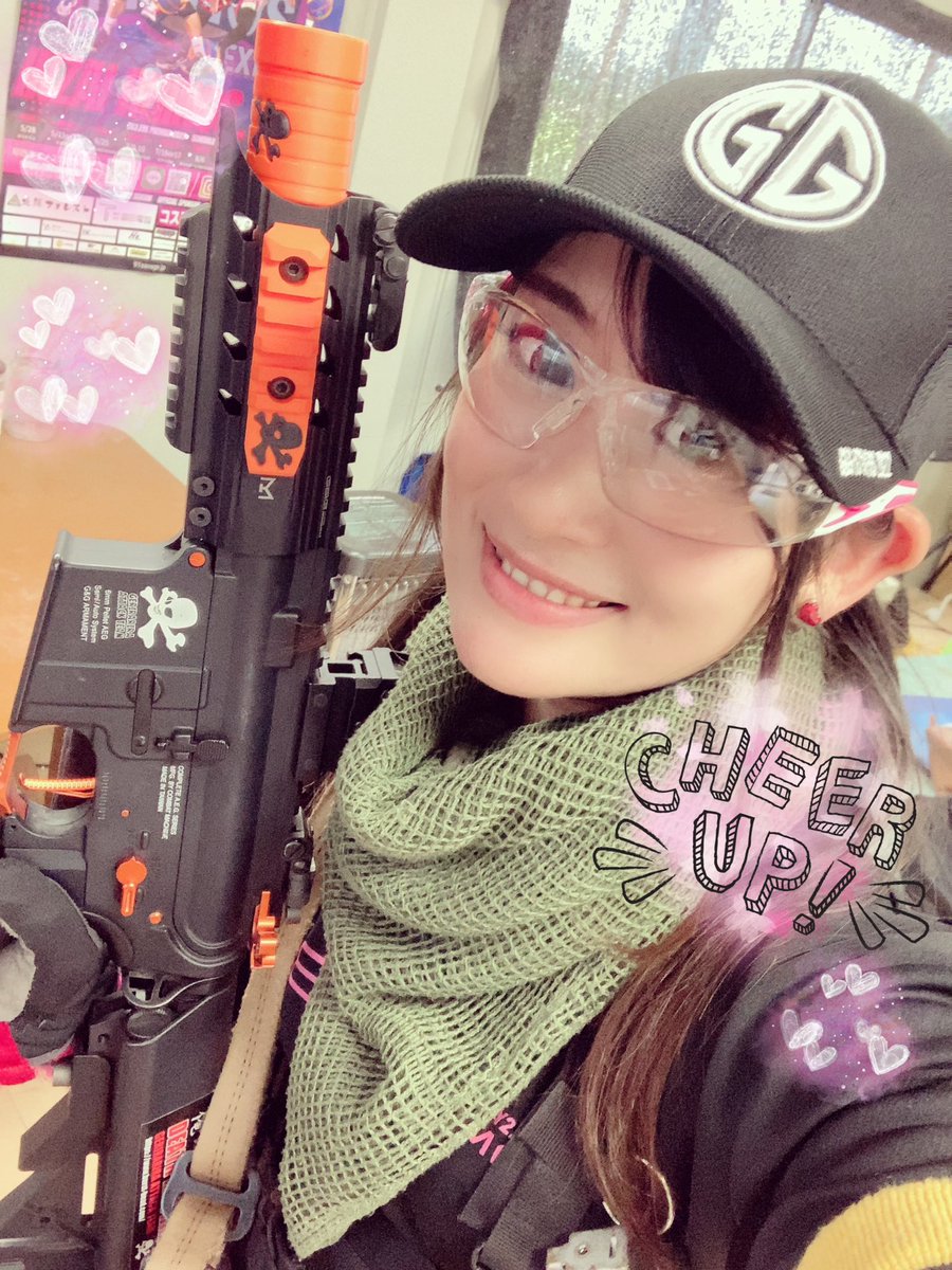 1226misano's tweet photo. おはようございます🥰✨
いやぁ1週間早い😳早過ぎるw
今週も1日1日大切に過ごさなきゃ❣️
皆んなが笑顔いっぱいな1週間になりますように🧡🧡🧡
楽しんでいきましょーーーっ💕
#DeathMachineMark2
#サバゲー女子 https://t.co/rSK3ZFj5mk