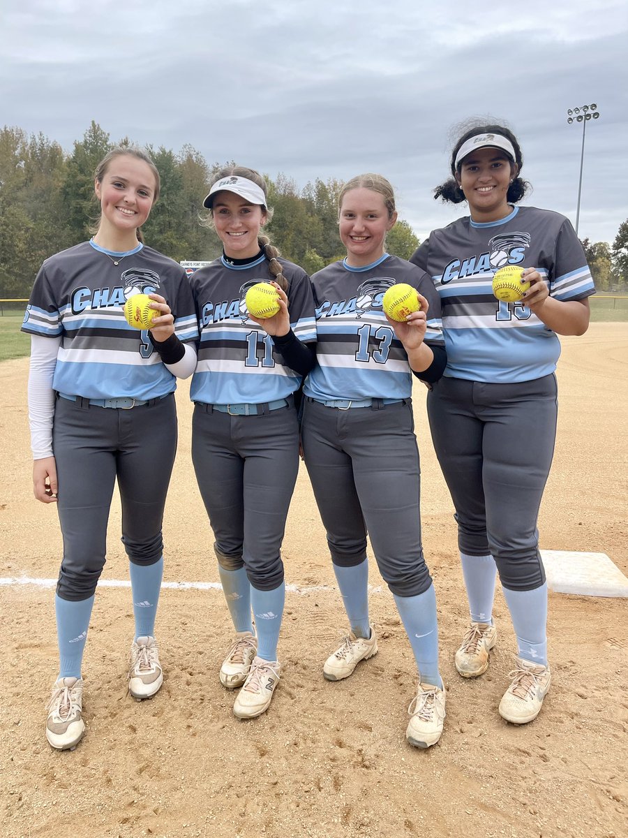 Our pitchers got in on the 💣squad fun this weekend as well as one of our catchers <a href="/BrookeZuber/">brooke.zuber</a>!  <a href="/mparisi2024/">Madison Parisi</a> <a href="/RyaleeDillard/">Ryalee Dillard</a> and Emily Trzonkowski 2025!  Go Chaos!!!🌪🌪💙👊🥎