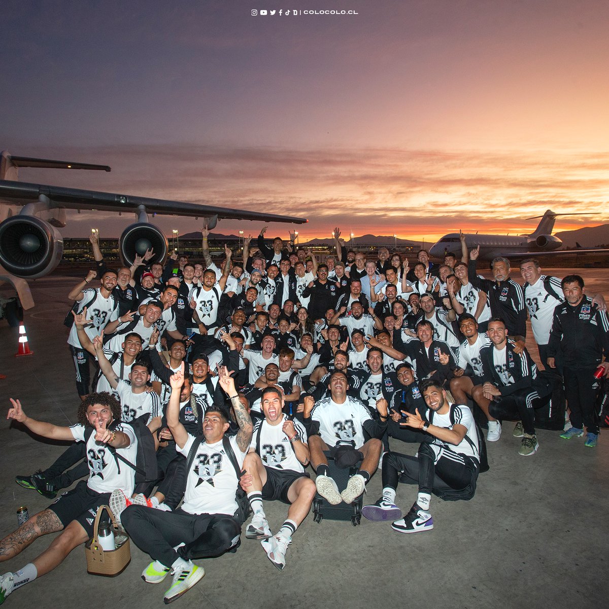 ColoColo's tweet photo. ¡¡SIIII #CAMP33ÓN!! ❤️⭐️ https://t.co/PSfpOex9pI