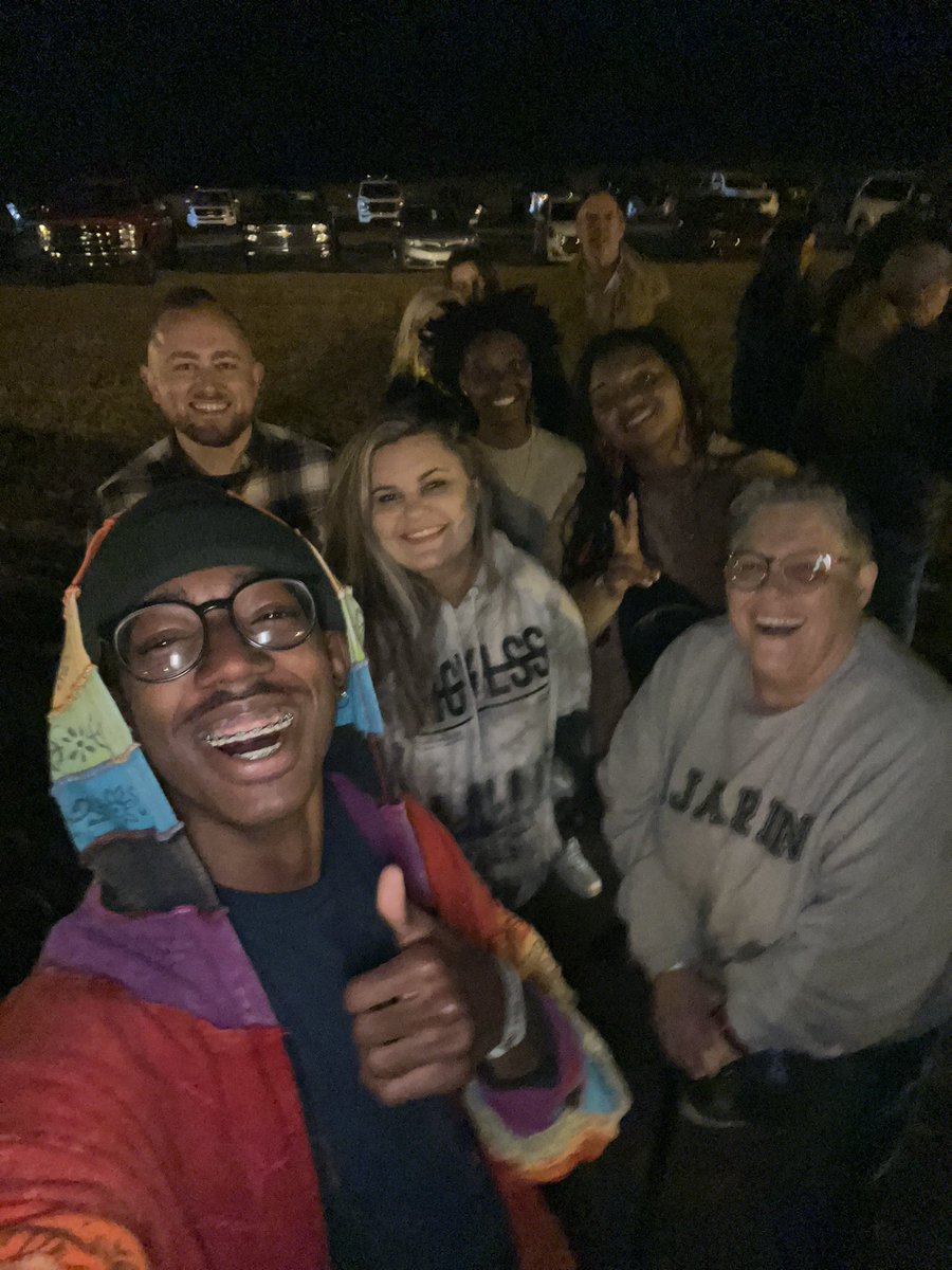 We love a good work life balance with our T-Mobile fam! 🙌🏽