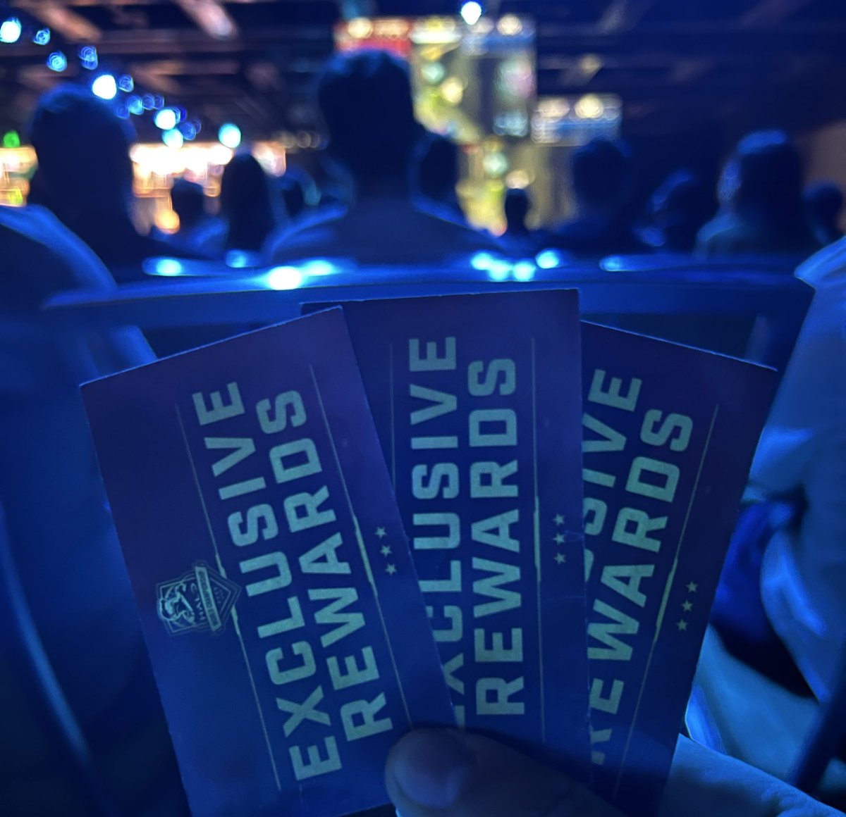Infiniteforges's tweet photo. I’m giving away 3 codes that unlock the exclusive #HaloWC weapon charm &amp; all twitch drops from this weekend!

-Follow &amp; retweet
-Comment who wins grand finals👀

I’ll select someone tonight⚒️ https://t.co/KCh8cmT0MQ