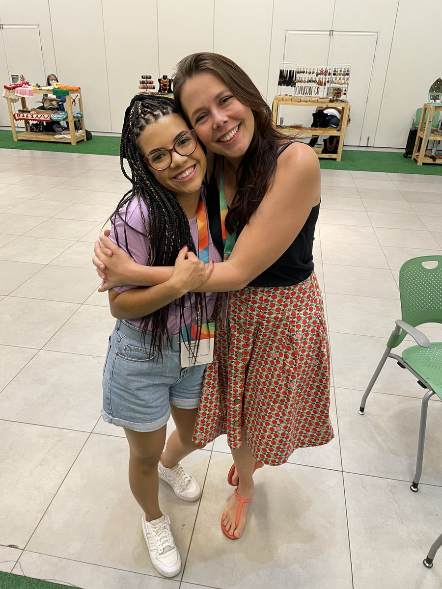 carlaprvieira's tweet photo. Eu quero aproveitar para agradecer a @pythonbrasil! O evento foi incrível e o auxílio me permitiu participar.
Reencontrei e conheci pessoas incríveis que estão no meu ❤️
#PyBR22 https://t.co/YXYtGuy2OB
