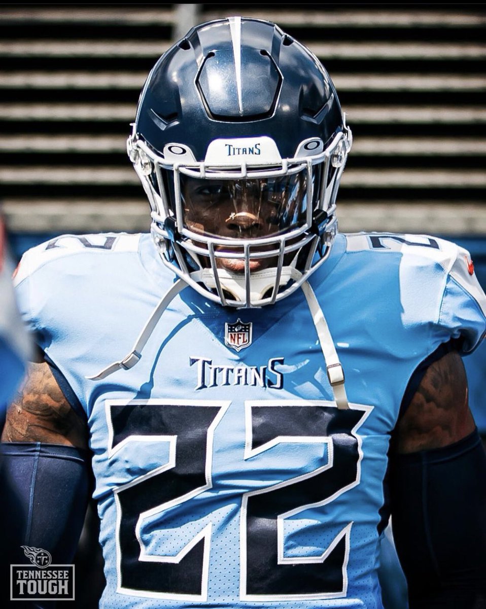 TitansStats's tweet photo. Derrick Henry up to 3rd in rushing yards in the NFL (536) 
(📸: #Titans) https://t.co/ju0AtS9Zpe