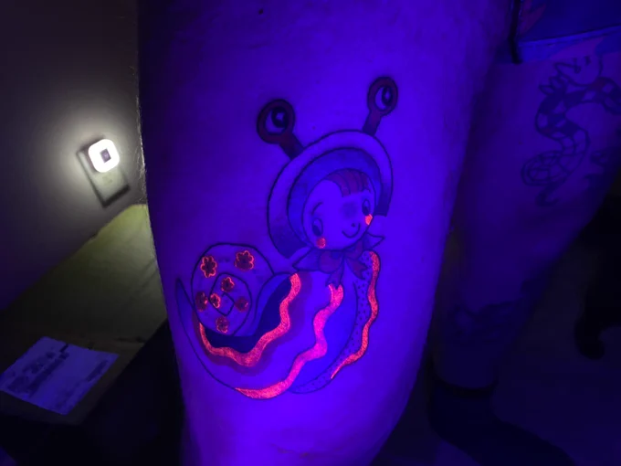 Tattooed myself today  she glow 
