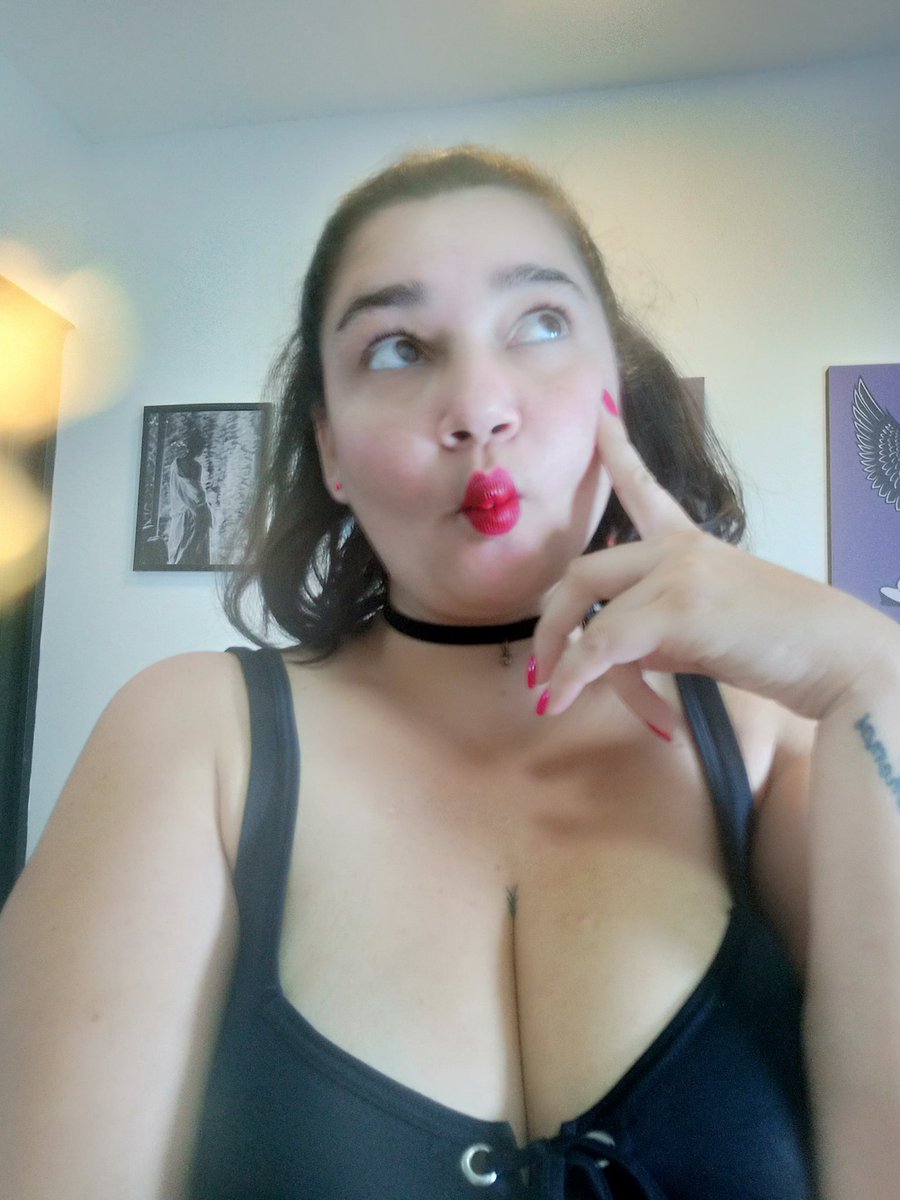 IvannaFerrero's tweet photo. #chaturbate #CAM4 #amateur #natural #webcam #bbwnudist #Online https://t.co/LKnMTp6w3X