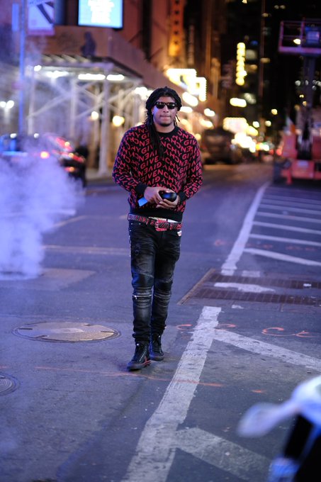 If I ever run into your bitch, your love life gon' be ruined Take a break, but ain't gon' never gonna<a href="/tag/mrtimeismoney"class="tags"><span>#mrtimeismoney</span></a>