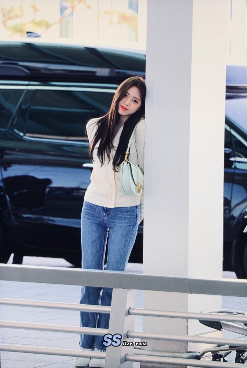 shinsarang_yn's tweet photo. 221024 😭😭😭😭
#유나 #YUNA #있지 #ITZY https://t.co/3rqQPvDg0R