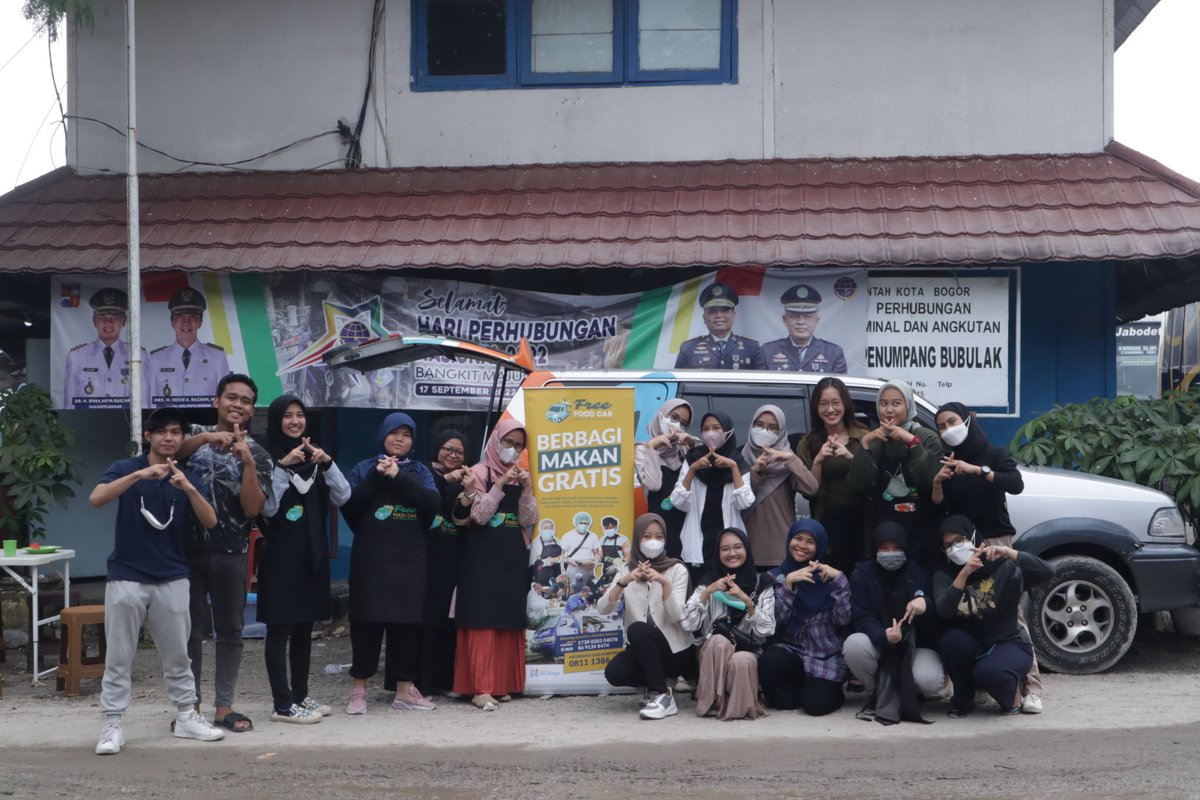 FREEFOODCAR1's tweet photo. Hari Minggu berbagi makan gratis di terminal bubulak Bogor. Terimakasih yah sobat baik, atas aksi kebaikannya yang keren ini
Yuk support terus kegiatan free food car agar kita bisa lebih banyak menebarkan senyum kebahagiaan https://t.co/hNiEYENphr https://t.co/L5AKz2ODGm
