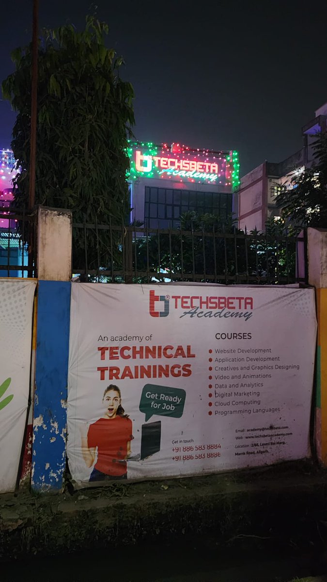 Techsbtaacademy's tweet image. तमाम जहां जगमगाया,✨
फिर से त्योहार रोशनी का आया,
कोई तुम्हें हमसे पहले ना देदे बधाई
इसलिए ये पैगाम ए मुबारक
सबसे पहले तुमको भिजवाया
दीवाली मुबारक ✨
.आप सभी को #Techsbetaacademy की पूरी Team की तरफ से दीपावली की शुभकामनाएं।✨
#techsbetaacademy 
#deepavali #diwali2022 #festival