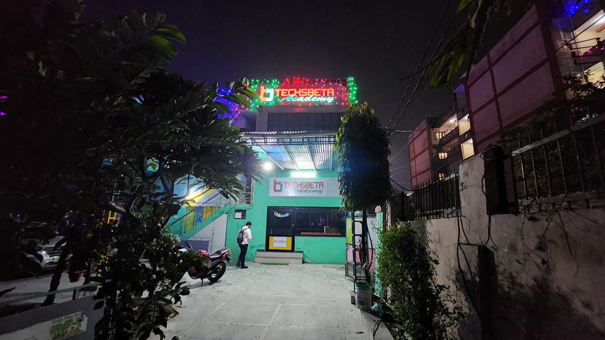 Techsbtaacademy's tweet image. तमाम जहां जगमगाया,✨
फिर से त्योहार रोशनी का आया,
कोई तुम्हें हमसे पहले ना देदे बधाई
इसलिए ये पैगाम ए मुबारक
सबसे पहले तुमको भिजवाया
दीवाली मुबारक ✨
.आप सभी को #Techsbetaacademy की पूरी Team की तरफ से दीपावली की शुभकामनाएं।✨
#techsbetaacademy 
#deepavali #diwali2022 #festival