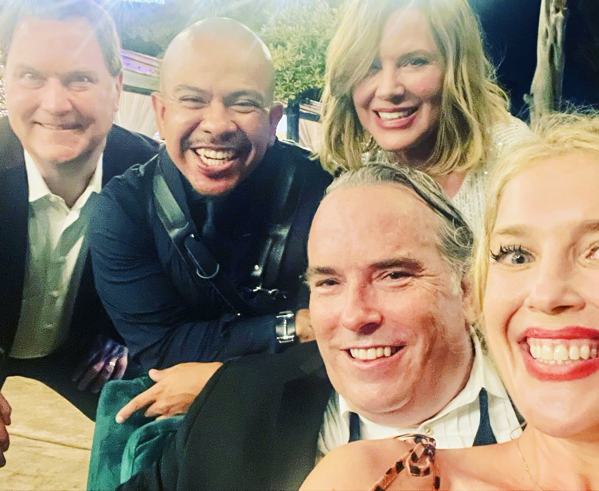 CaseyCurryHOU's tweet photo. #zooball @houstonzoo @chitakhou https://t.co/0stAk6nE3v