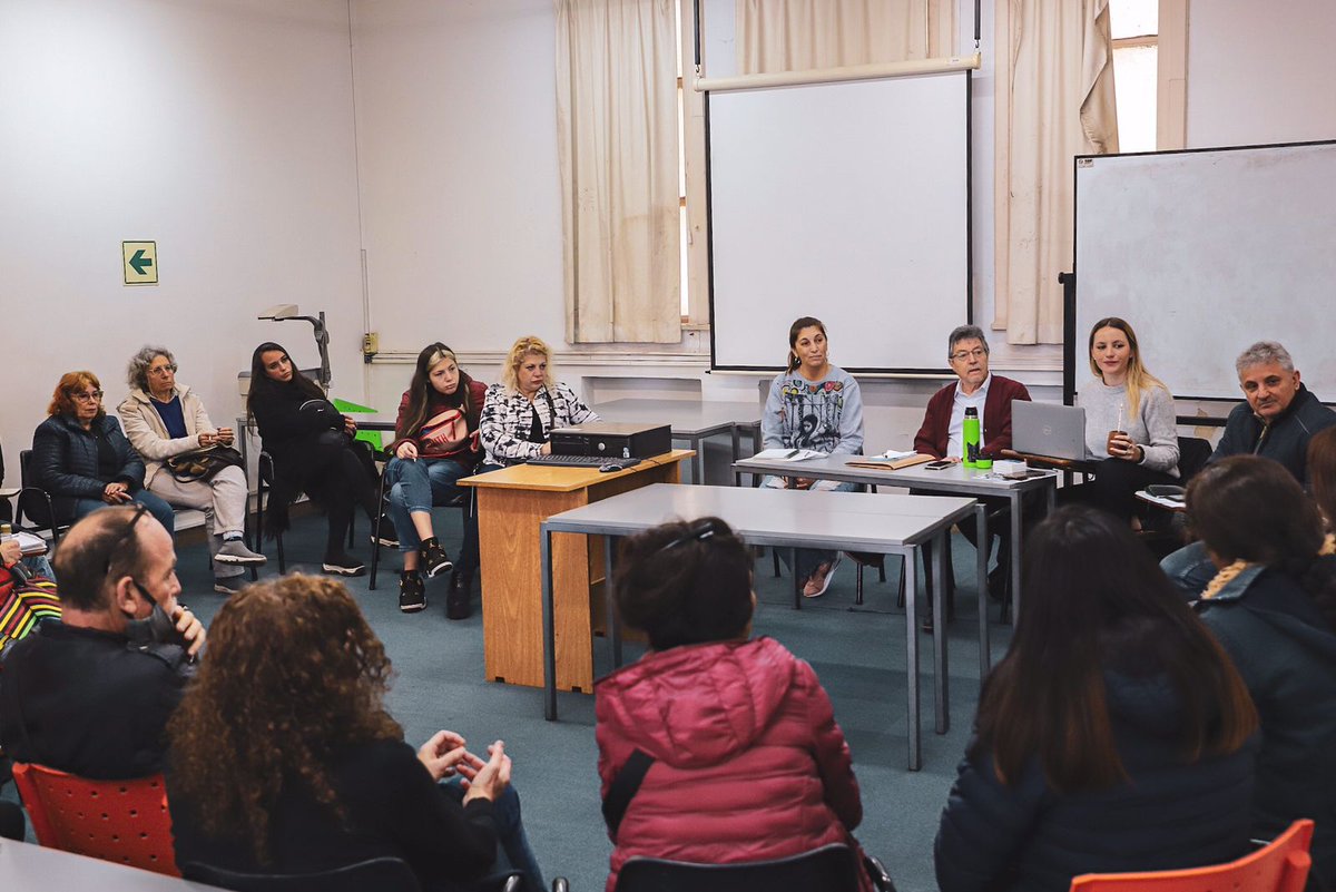 APDS_CABA's tweet photo. APDS-CABA en el  Foro para una Ciudad  para Todos , preencuentro de Salud Por una Salud  integral, integrada y con  participación comunitaria cumpliendo la Ley  153 @SoberaniaSalud @FCxlaSalud @marianorecalde @MontenegroViki https://t.co/CbCiRO9wXb