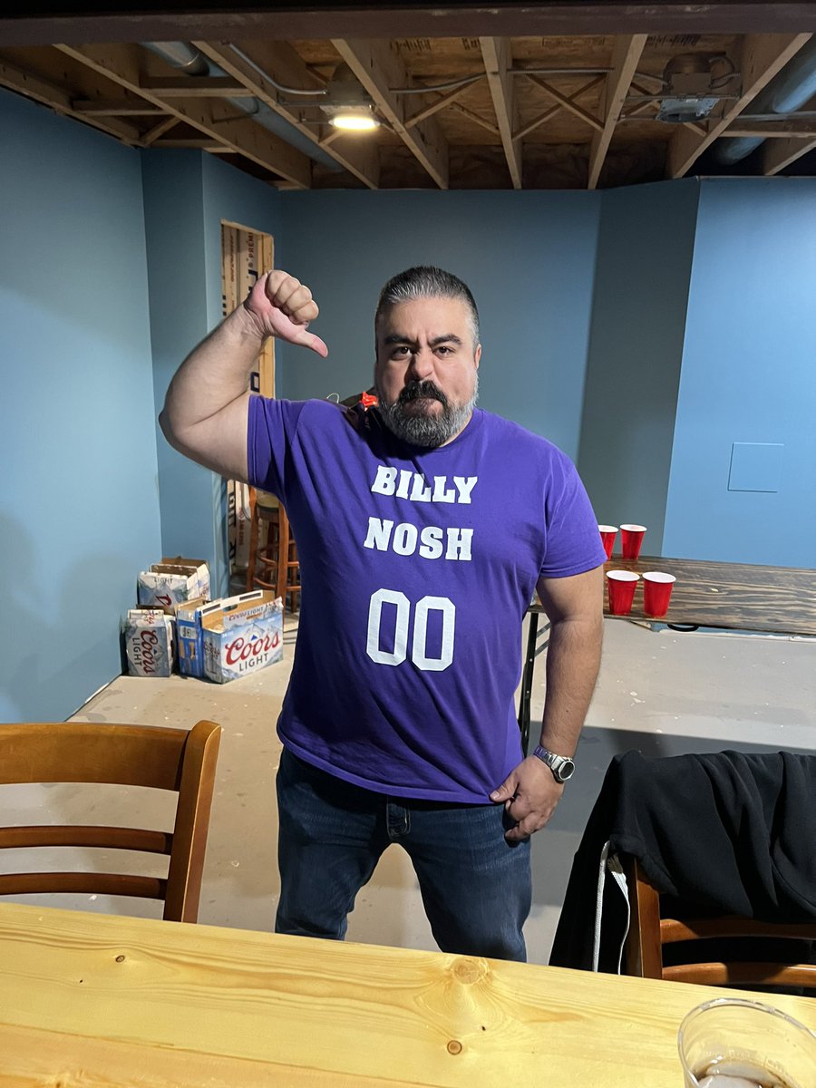 EricHeatEsparza's tweet photo. Fun Halloween party with old friends. I was Billy Nosh from Attack Of The Show and had 2 epic Billy Nosh moments in beer pong I wish got recorded @TheWillNeff @kassemg #BillyNosh #WeAreBillyNosh #AttackOfTheShow #G4tv https://t.co/yn1VJ1Pn4f