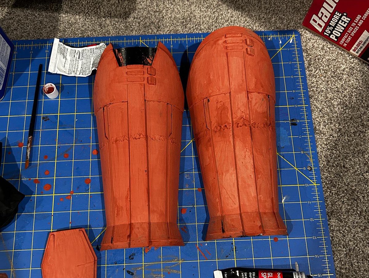 chamaelcorp's tweet photo. T-minus 6 days until this #Mandalorian needs to be ready to go!! https://t.co/iPi5rXQ9r0