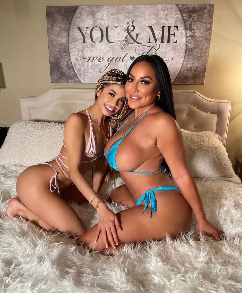 🌸LESBIAN LOVERS🌸 Did I tell you how sweet @LilveronicaR pussy tastes? I had her on all fours with her cheeks wide open for me to lick from pussy to ass! 🎥WATCH NOW🎥 🌟SPECIAL MEMBERSHIP PROMOTION🌟 OnlyFans.com/theonlykiaramia #kiaramia